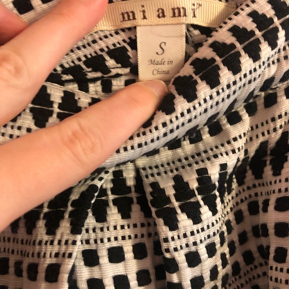 Black and white skirt - Picture 2 of 2